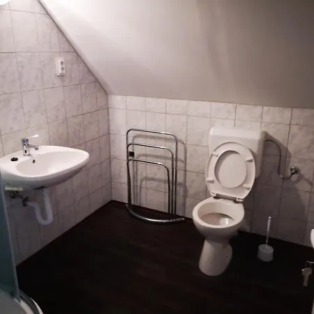 Lila Akac Vendeghaz Πανσιόν