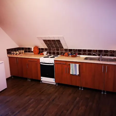 Πανσιόν Lila Akac Vendeghaz